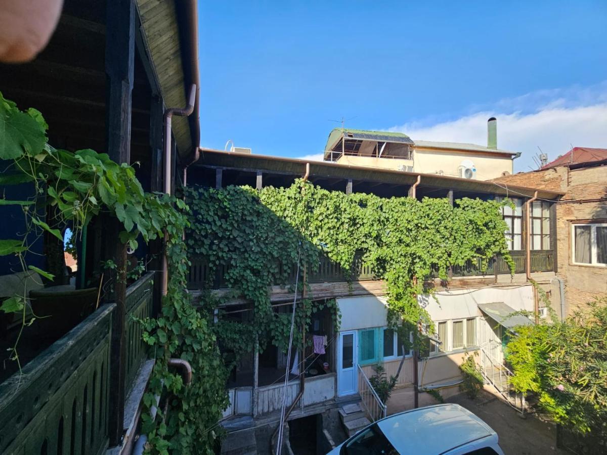 Local Hotel Tbilisi Eksteriør billede