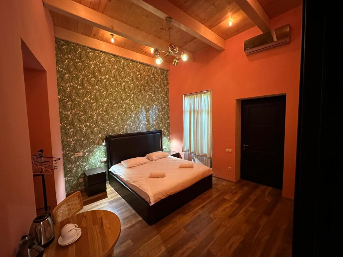 Local Hotel Tbilisi Eksteriør billede
