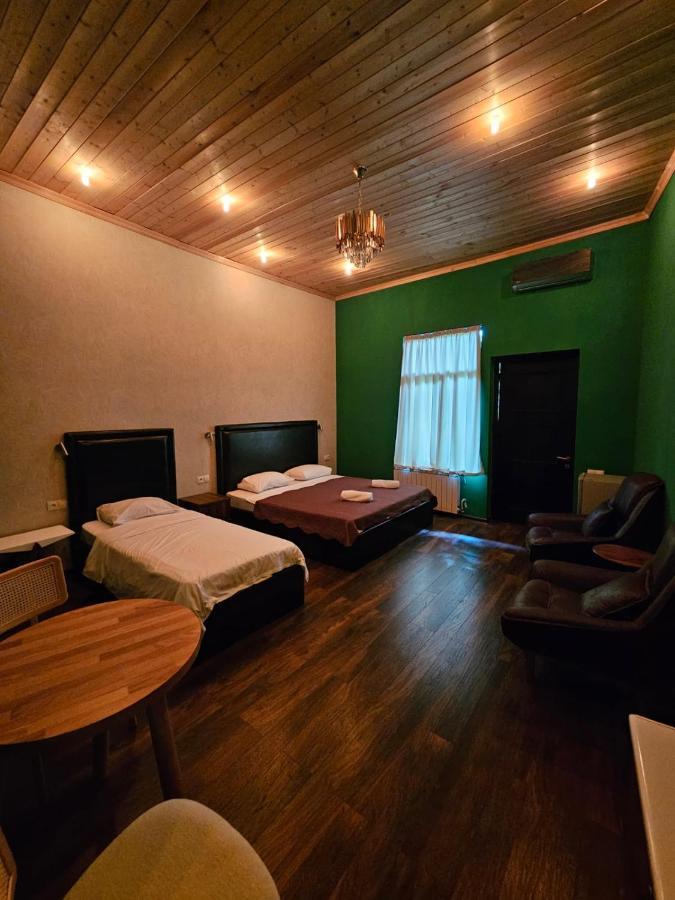 Local Hotel Tbilisi Eksteriør billede