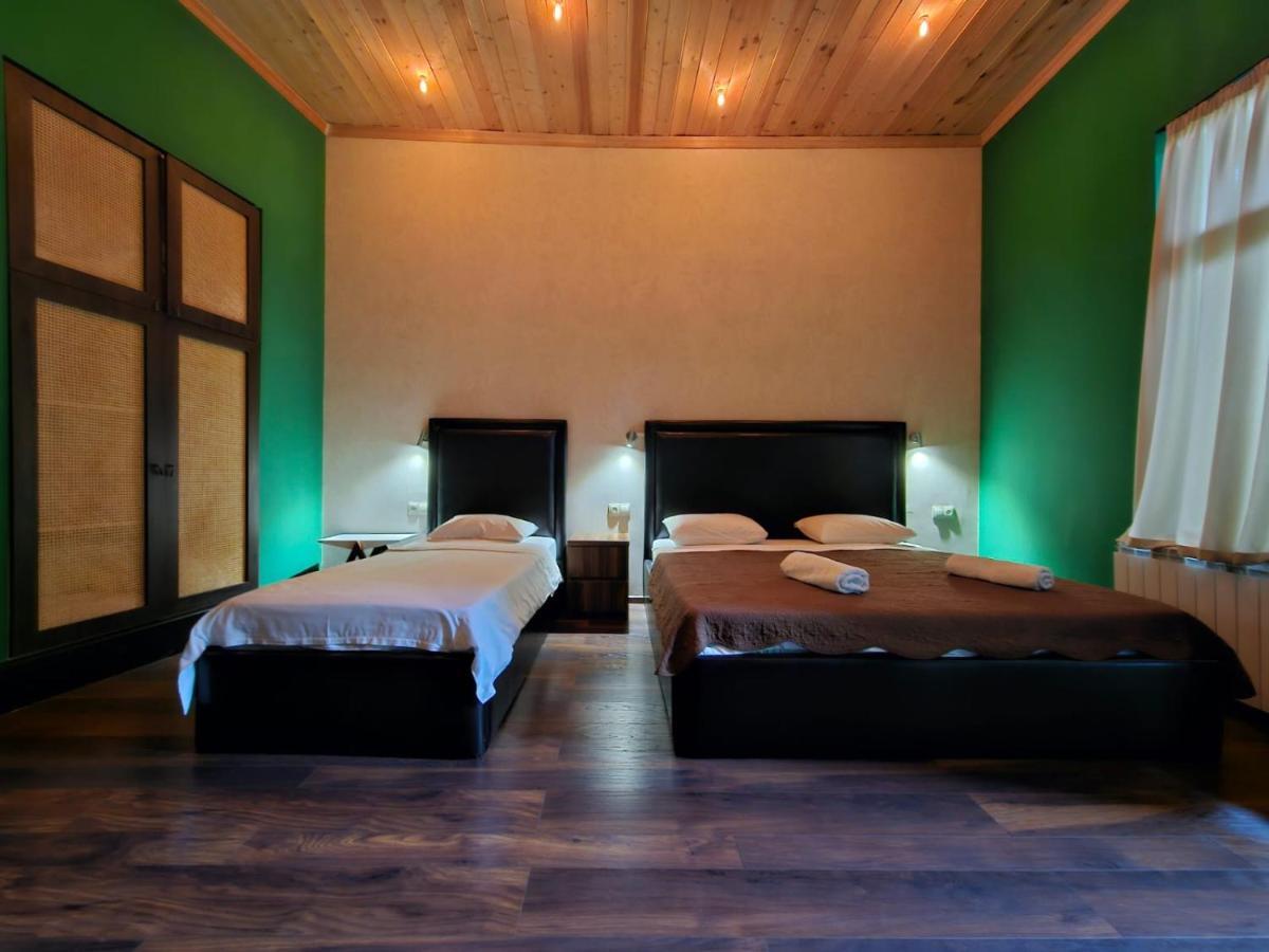 Local Hotel Tbilisi Eksteriør billede