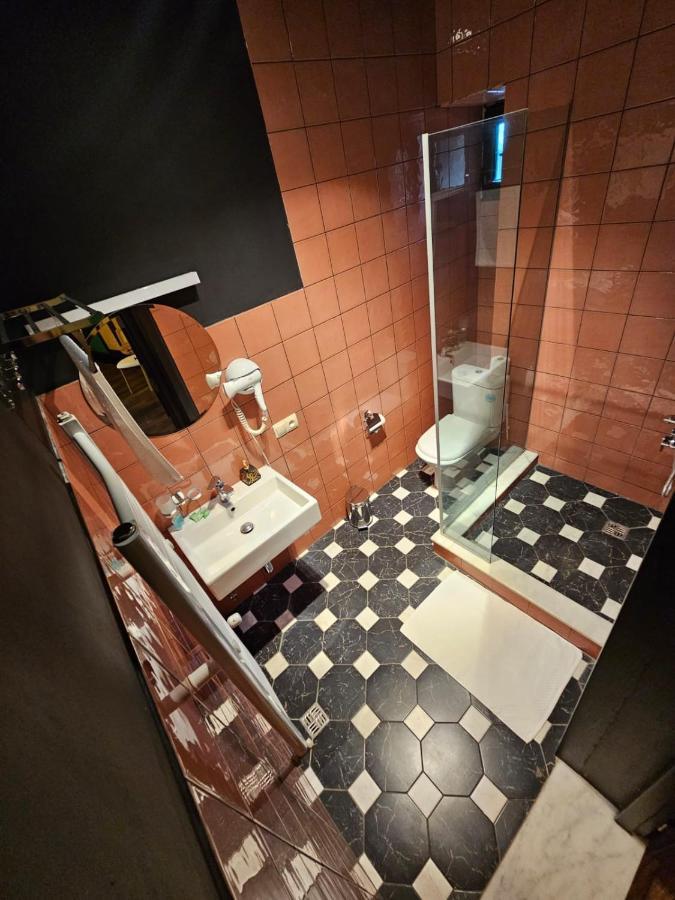 Local Hotel Tbilisi Eksteriør billede